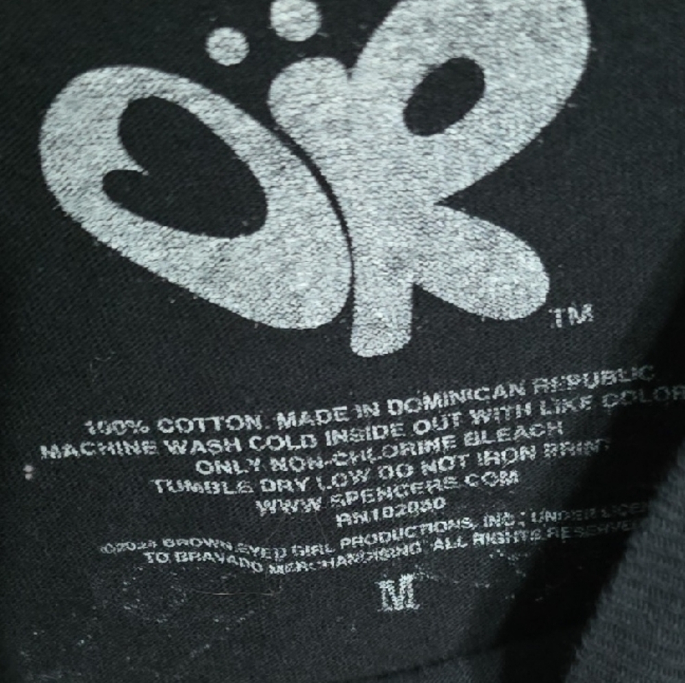 Stylish Black Graphic Tee - Picture 3 of 3